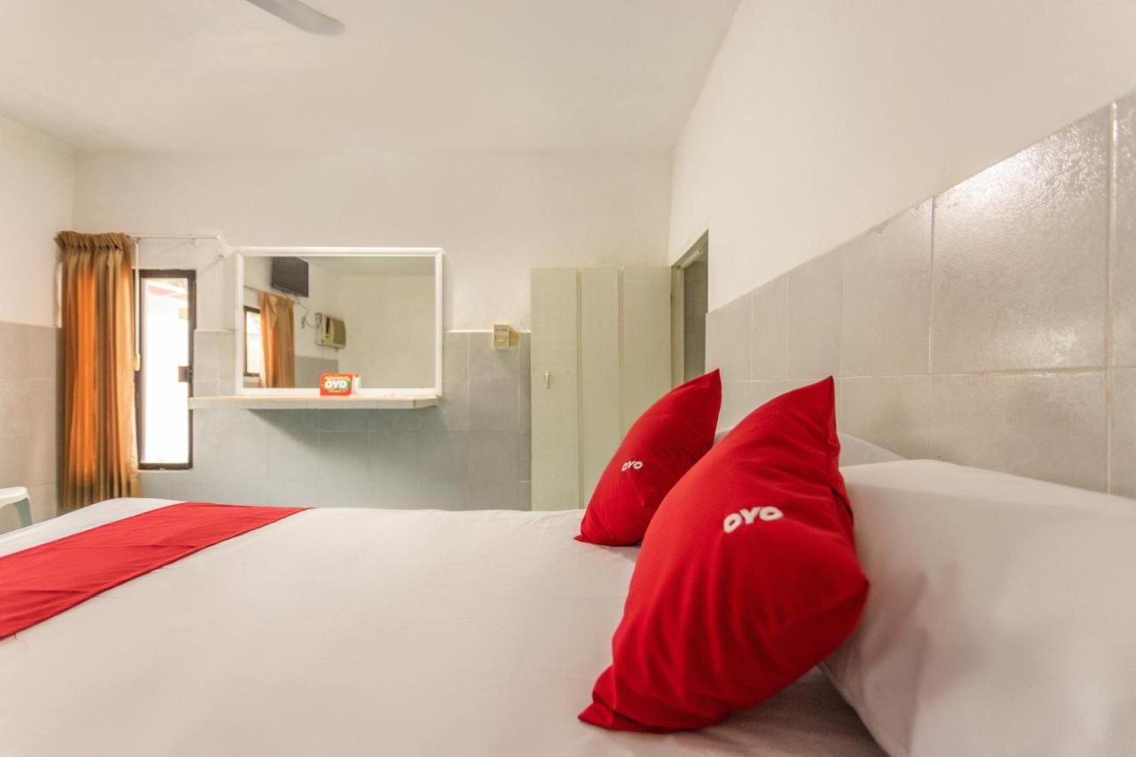 Oyo Mar Inn Тельчак-Пуерто Екстер'єр фото